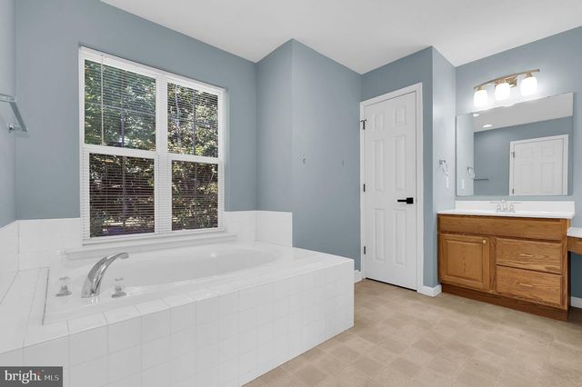 874 BOYDS SCHOOL RD, Gettysburg, PA 17325