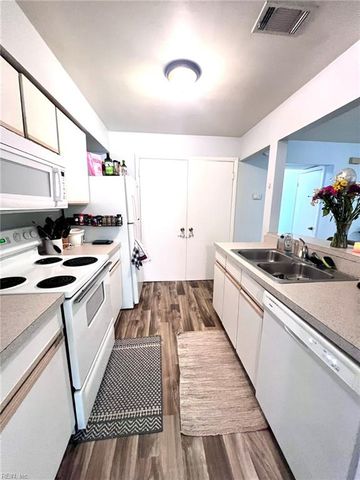 3102 Tidal Bay LN, Virginia Beach, VA 23455