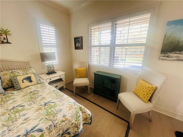 6574 Amarone LN, Naples, FL 34113