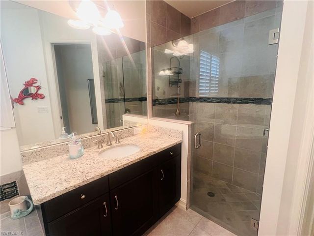 6574 Amarone LN, Naples, FL 34113