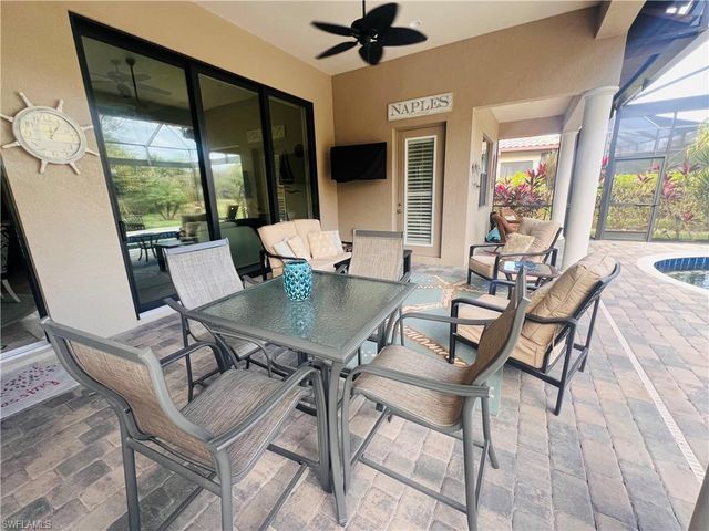 6574 Amarone LN, Naples, FL 34113