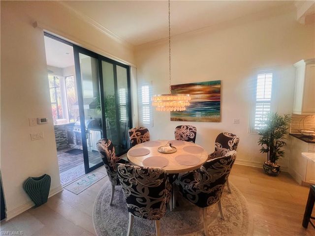 6574 Amarone LN, Naples, FL 34113