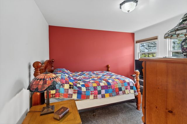 105 Meadowbrook Boulevard, Kingsford Heights, IN 46346