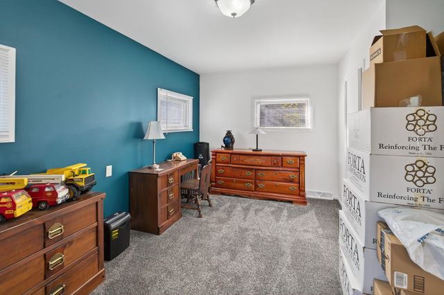 105 Meadowbrook Boulevard, Kingsford Heights, IN 46346