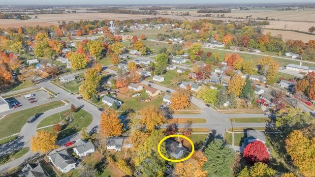 105 Meadowbrook Boulevard, Kingsford Heights, IN 46346