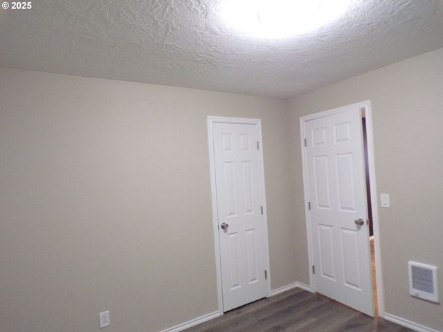 870 W LINCOLN St, Woodburn, OR 97071