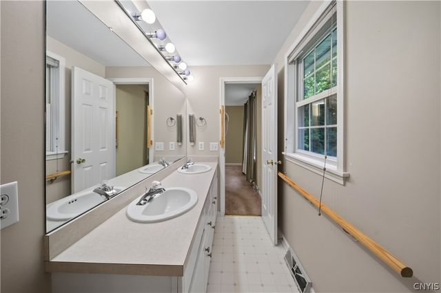 7554 Sugarwood Lane, Clay, NY 13212