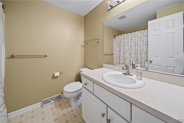 7554 Sugarwood Lane, Clay, NY 13212