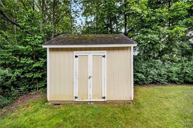 7554 Sugarwood Lane, Clay, NY 13212