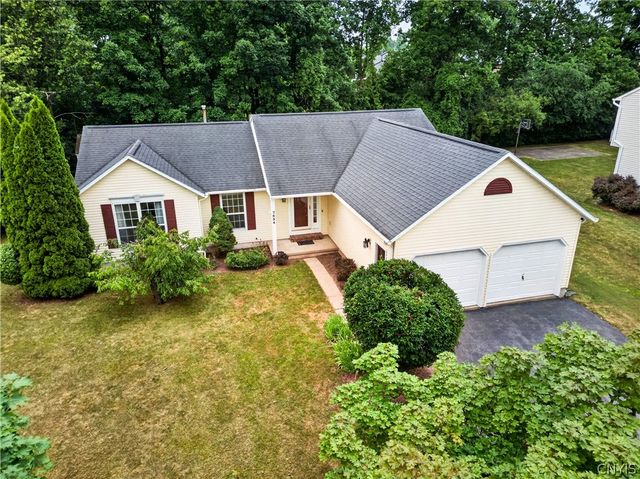 7554 Sugarwood Lane, Clay, NY 13212