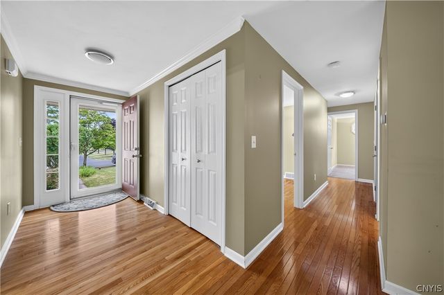 7554 Sugarwood Lane, Clay, NY 13212