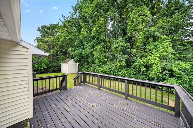 7554 Sugarwood Lane, Clay, NY 13212