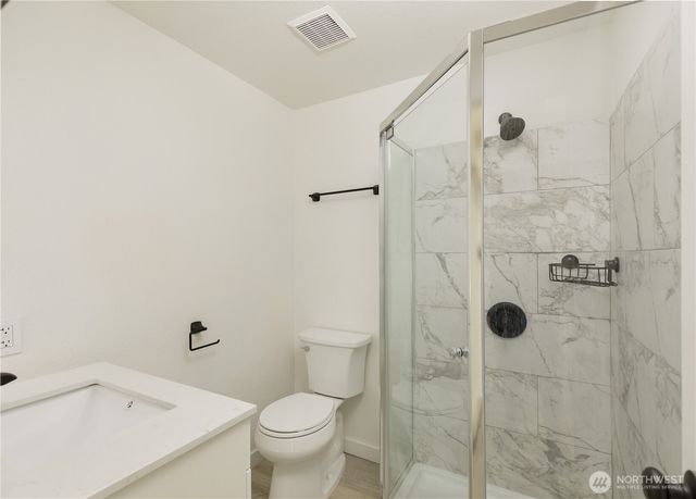 2054 Roosevelt Avenue, Enumclaw, WA 98022
