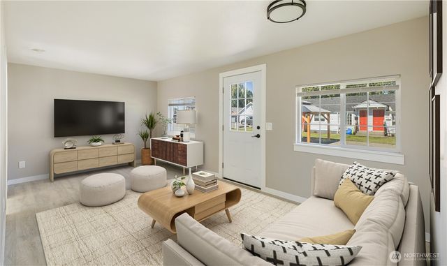2054 Roosevelt Avenue, Enumclaw, WA 98022