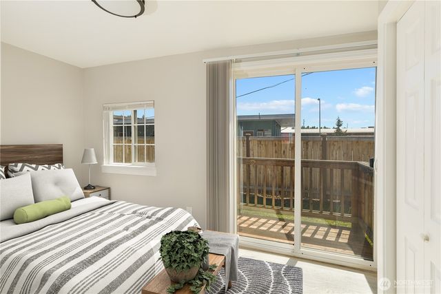 2054 Roosevelt Avenue, Enumclaw, WA 98022