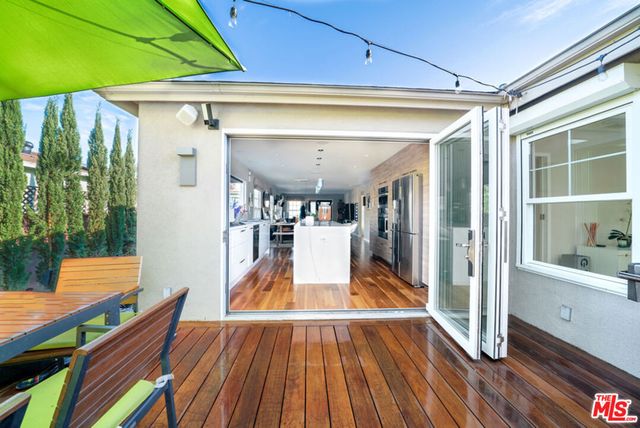 3769 Greenwood Avenue, Los Angeles, CA 90066