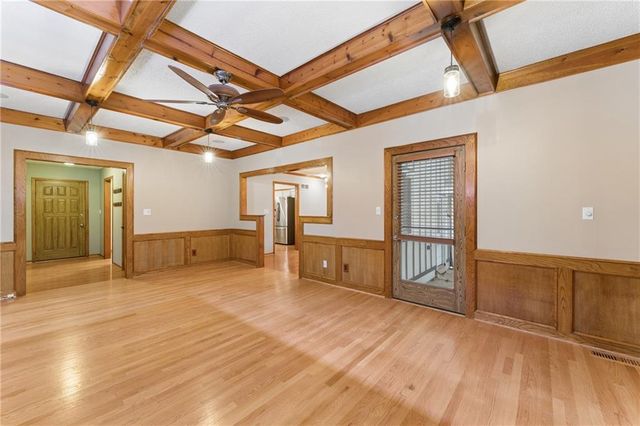 617 W Maple Street, Raymore, MO 64083