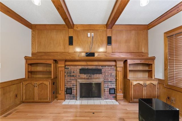 617 W Maple Street, Raymore, MO 64083