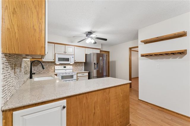 617 W Maple Street, Raymore, MO 64083