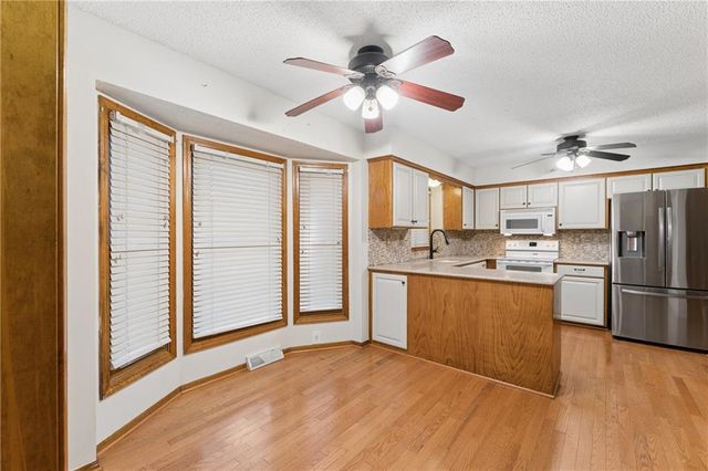 617 W Maple Street, Raymore, MO 64083