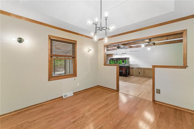 617 W Maple Street, Raymore, MO 64083