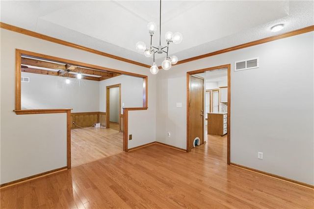 617 W Maple Street, Raymore, MO 64083