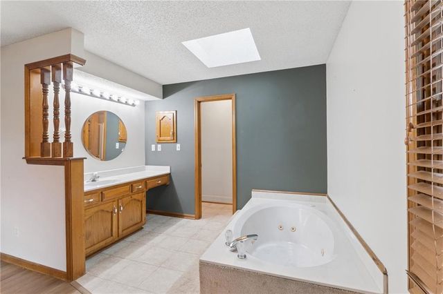 617 W Maple Street, Raymore, MO 64083