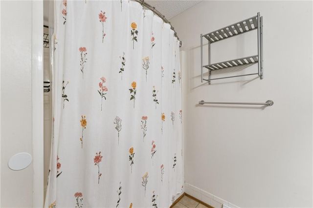617 W Maple Street, Raymore, MO 64083