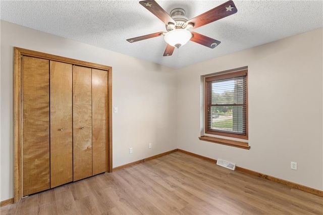 617 W Maple Street, Raymore, MO 64083