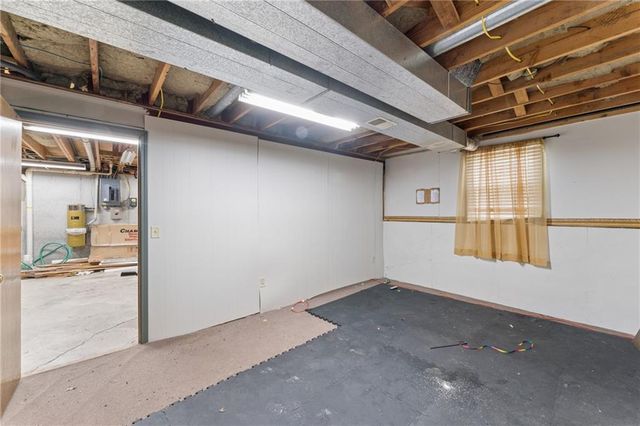 617 W Maple Street, Raymore, MO 64083