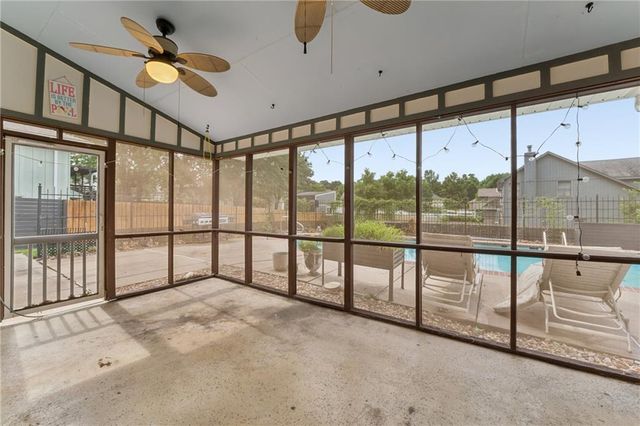 617 W Maple Street, Raymore, MO 64083