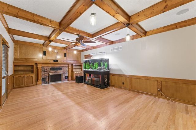 617 W Maple Street, Raymore, MO 64083