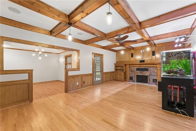 617 W Maple Street, Raymore, MO 64083