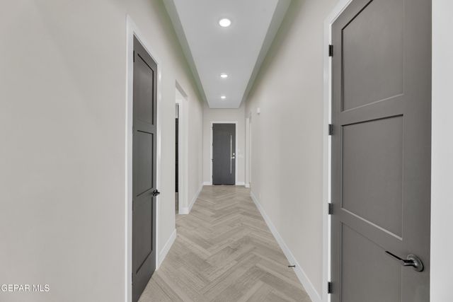 1420 HARLAN POINT Place, El Paso, TX 79928