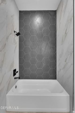 1420 HARLAN POINT Place, El Paso, TX 79928