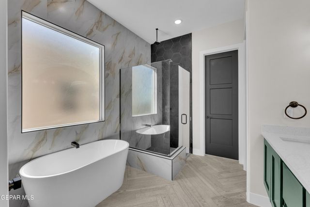 1420 HARLAN POINT Place, El Paso, TX 79928