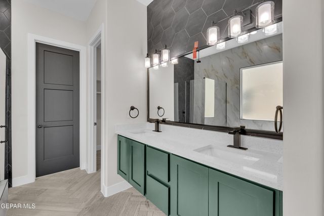 1420 HARLAN POINT Place, El Paso, TX 79928