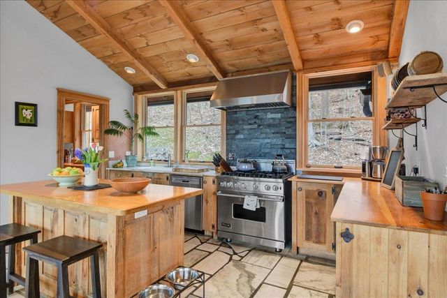 460 Bull Moose Ridge Road, Stowe, VT 05672