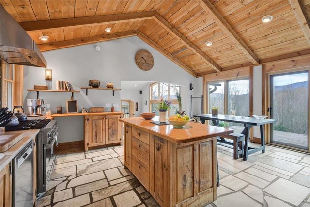 460 Bull Moose Ridge Road, Stowe, VT 05672