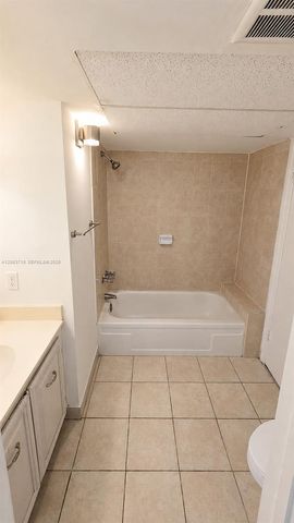 3101 Oakland Shores Drive H203, Oakland Park, FL 33309