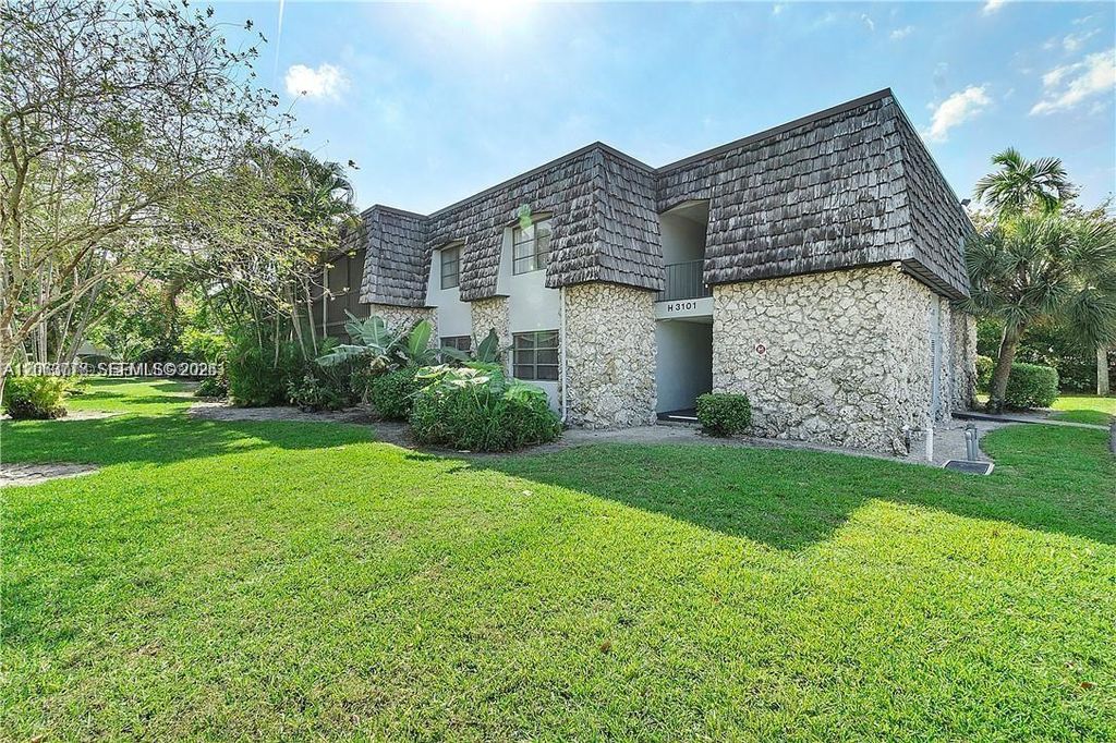 3101 Oakland Shores Drive H203, Oakland Park, FL 33309