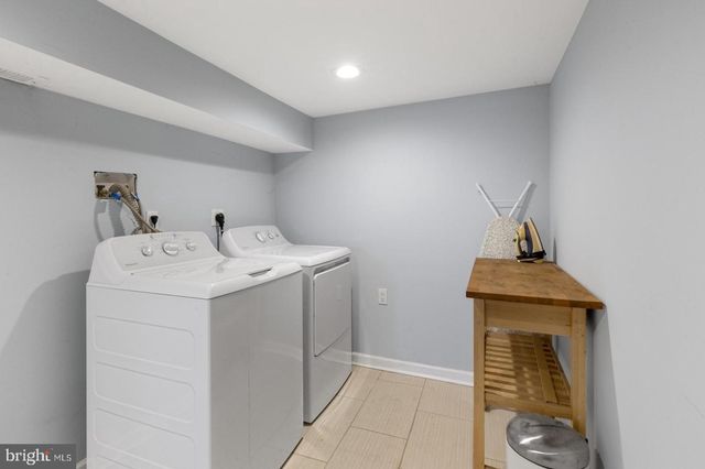 2124 SIGEL ST, Philadelphia, PA 19145