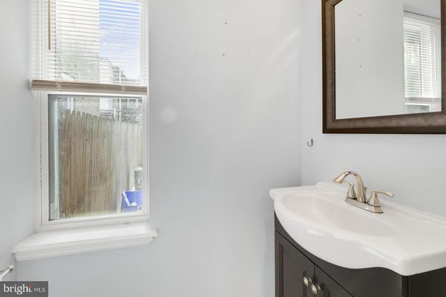 2124 SIGEL ST, Philadelphia, PA 19145