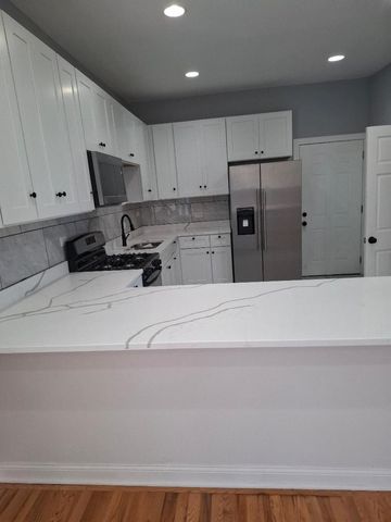 839 W 54TH Street, Chicago, IL 60609