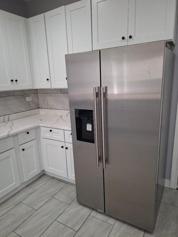 839 W 54TH Street, Chicago, IL 60609