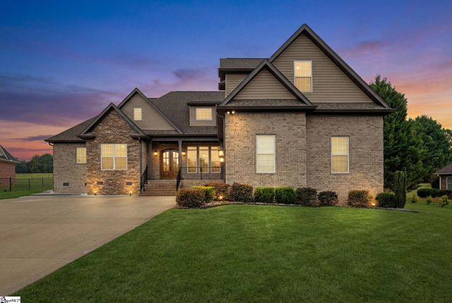 815 Shadow Creek Drive, Inman, SC 29349