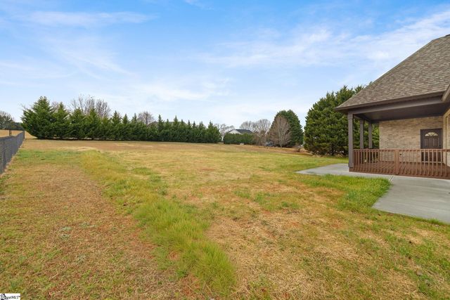 815 Shadow Creek Drive, Inman, SC 29349