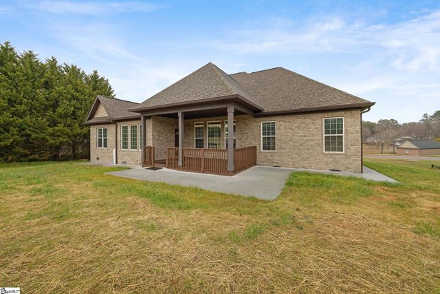 815 Shadow Creek Drive, Inman, SC 29349