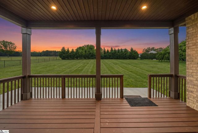 815 Shadow Creek Drive, Inman, SC 29349