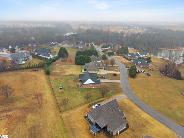 815 Shadow Creek Drive, Inman, SC 29349